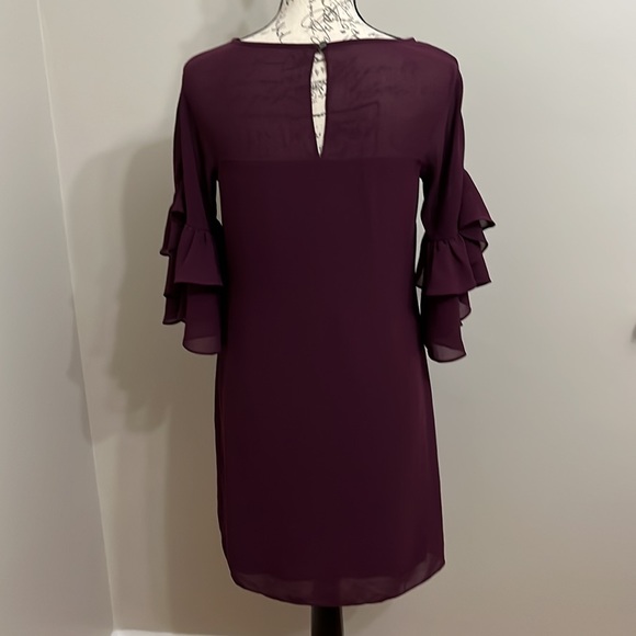 ♥️VINCE CAMUTO DRESS♥️ - Picture 2 of 2